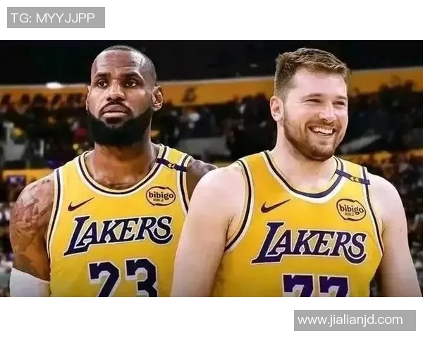 绿军与湖人激战再续经典对决球迷期待巅峰对决的精彩瞬间