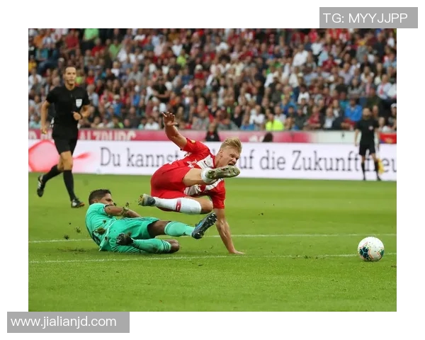 罗森博格与莱红牛的精彩对决结果揭晓引发热议