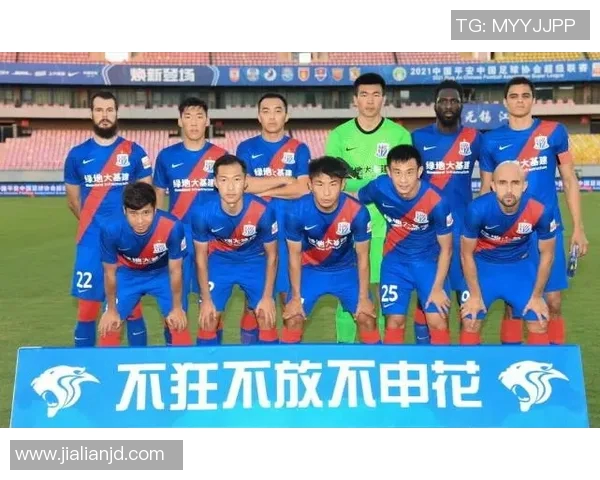恒大与申花首发阵容揭晓赛前新闻分析与球员状态解读