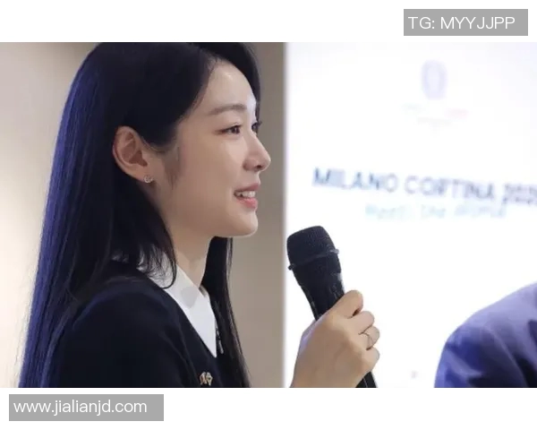 李子君与金妍儿的冰上对决谁将成为花滑界的新女王 李子君与金妍儿的冰上对决谁将成为花滑界的新女王