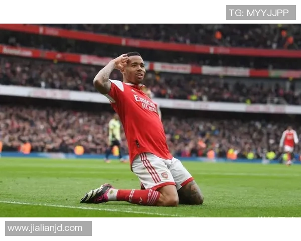 热苏斯的崛起与挑战：从青训天才到世界级前锋的奋斗之路