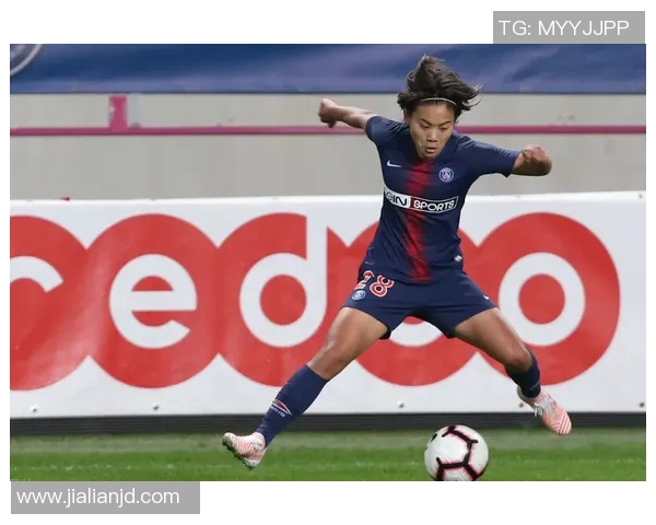 劳塔罗在国际赛场上的崛起与挑战：从天才少年到足球巨星的成长之路