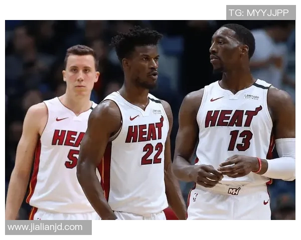 奇才与热火激战正酣现场直播全程回顾与精彩瞬间分析