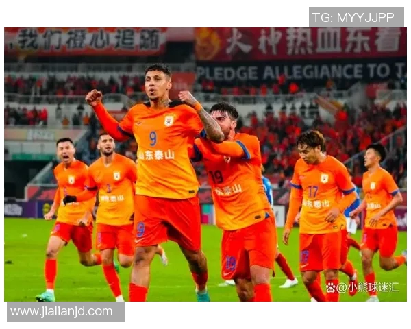 山东鲁能与恒大激战正酣赛果揭晓引发球迷热议