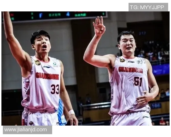 广东宏远与蔚山现代激战正酣谁将赢得这场精彩对决的胜利