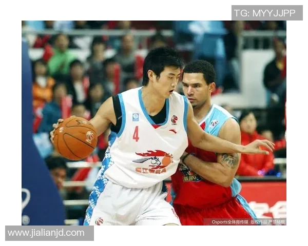 李慕豪的篮球之路从青涩少年到职业球员的成长与蜕变 李慕豪的篮球之路从青涩少年到职业球员的成长与蜕变