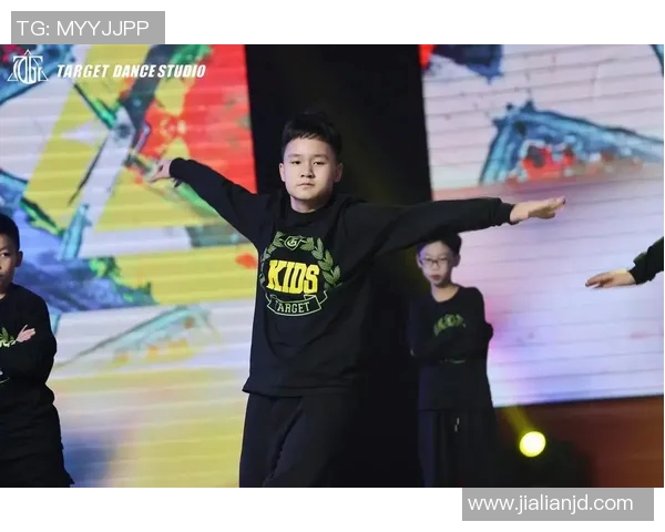 街舞战术解析：深圳街舞队如何构建灵活高效的转换体系MBA