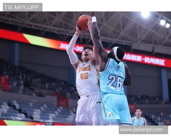 青岛国信与山西汾酒激战正酣谁能在赛场上笑到最后