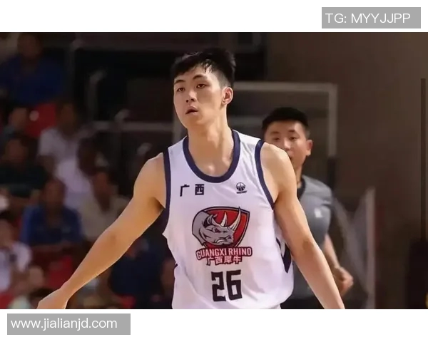 生病篮球明星的逆境挑战与坚韧精神如何影响他们的职业生涯与个人生活