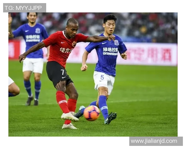 南京排球队在杯赛中的灵活战术与团队协作表现分析