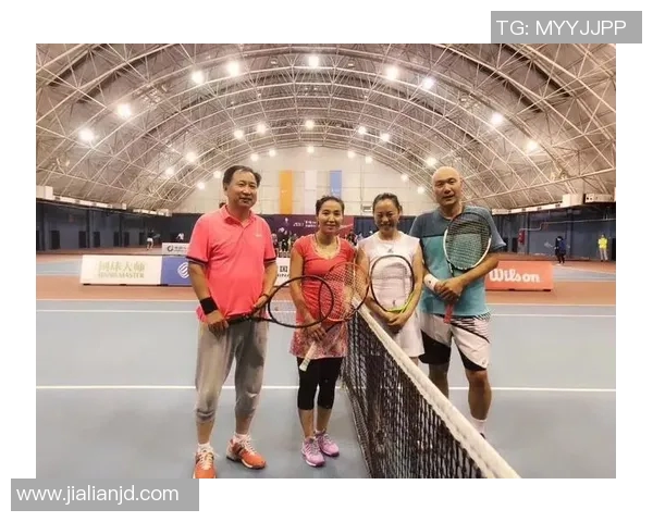 杭州网球队运营体系解析与网球战术的深度融合探讨